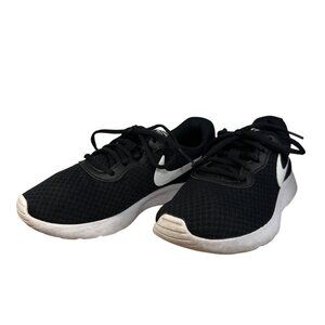 Nike Womens Running Shoes Black White Size 6.5 Jogging Athletics